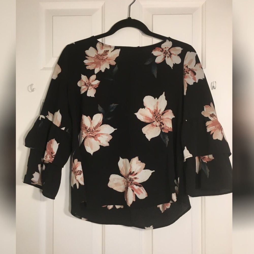 Black flowy sleeved top
